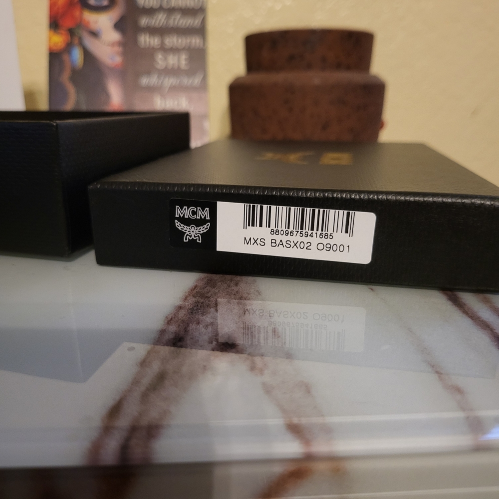 MCM Black and Gold Wallet With Box Unisex - Picture 12 of 12
